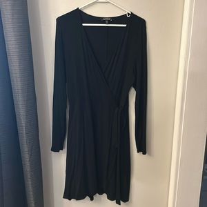 Long sleeve fo-wrap dress